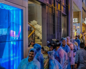 那些烈日下的排隊、等待，是一加在國內的第一次大狂歡